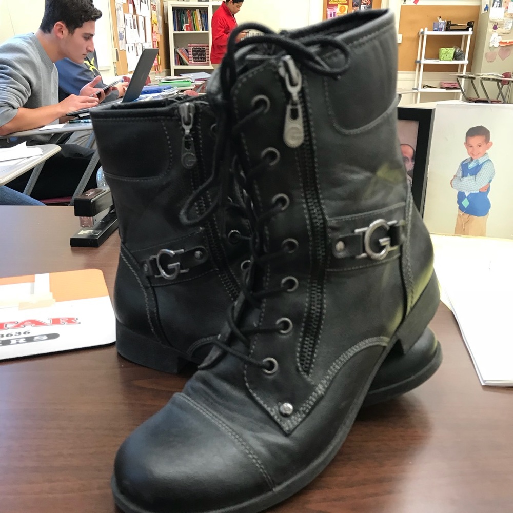 Combat boots
